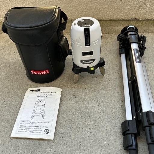 makita 屋内用レーザー墨出し器・エレベーター三脚セット！