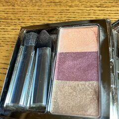 ▼値下げ▼RMK アイシャドウパレット（ボルドー系）の画像