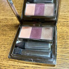 ▼値下げ▼RMK アイシャドウパレット（ボルドー系）