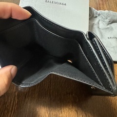 バレンシアガ三つ折りの画像