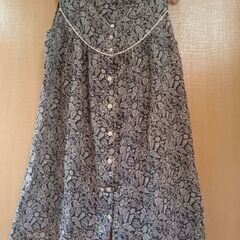 Ｌサイズ２枚セット　レディース　ノースリーブチュニック　丈長め　草花柄の画像