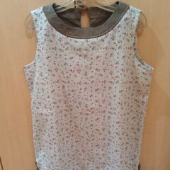 Ｌサイズ２枚セット　レディース　ノースリーブチュニック　ストライプ　花柄の画像