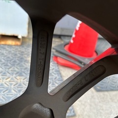 ハイエース 200系に　タイヤホイール　中古の画像