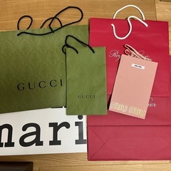 ブランド紙袋　大量　大中小の画像