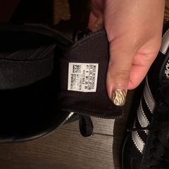 adidasスニーカー22.5cm-23cmの画像