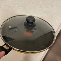 T-fal ティファール フライパンとフタの画像