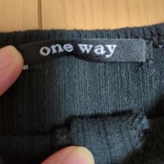 美品oneway黒タンクトップカットソーの画像