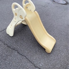 アース万代店　室内用すべり台