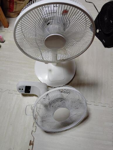 ジャンク扇風機2台 修理できる方 部品取り (お助け) 日本橋の