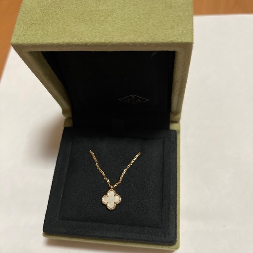 ヴァンクリーフアンドアーペル