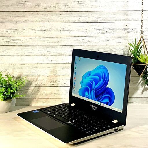 11型ノートパソコン/Ce/4ギガ/SSD/11/オフィス acer_Gateway_NE132-F14P