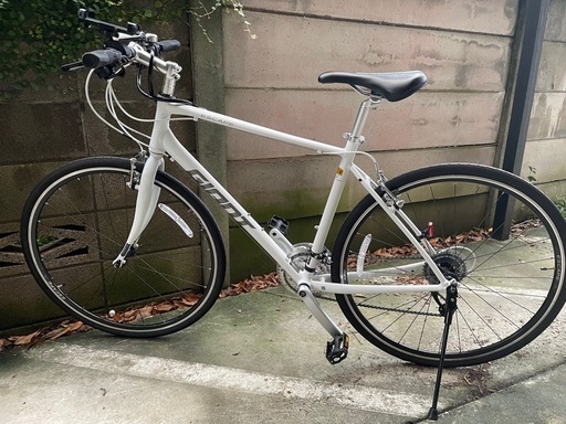 GIANT クロスバイク