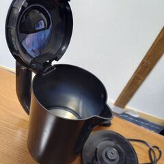 値下げします【中古】電気ポット　2016年製の画像