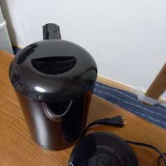 値下げします【中古】電気ポット　2016年製の画像