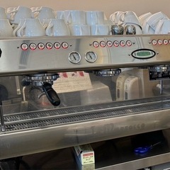 ラ・マルゾッコ エスプレッソマシン 2013年製 LA marzocco コーヒーマシン コーヒーメーカー イタリア製 店舗 業務用の画像