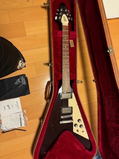 GIBSON FLYING V ハードケースPENICILLINサイン付き