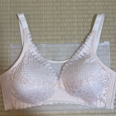 ※新品未使用　VEIMIA【美胸・授乳ブラ】授乳期＆妊娠期のオススメマタニティブラ　サイズXLの画像