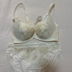新品　タグ付き　トリンプ下着セット
