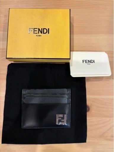 FENDIメンズ財布