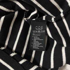 COS ボーダーニットの画像