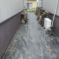 防草工事、防草シート、福岡、便利屋、草刈り、不動産、倉庫周り