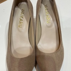 パンプス　24.5cm   ベージュの画像