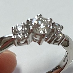 極美品！高品質 プラチナ Pt900 天然ダイヤモンドリング VS1 Iカラー 合計0.556ct 5g 鑑定書付き　ヴィンテージ 指輪 立爪 婚約指輪の画像