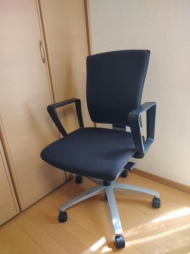 オフィスチェア　イナバ　インフィニア