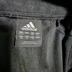 adidasのメンズカジュアルジャージ未使用&ハーフパンツ値下げメールやめてくださいの画像