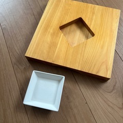 木製テーブルウェアの画像
