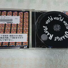 □　world world world 　ORANGE RANGE 　ジャケット写真の何層にも積み上げられたハンバーガーのようにさまざまな味わいの曲を並べた。ポッキーのＣＭ曲の「おしゃれ番長」やNHKドラマ『ふたつのスピカ』の主題歌の「瞳の先に」、韓国映画『グッド・バッド・ウィアード』のエンディング曲などバラエティに富んだ内容。の画像