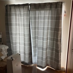 カーテン　グレー　の画像