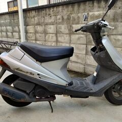 （お取引完了）アドレスV100（CE11A）　走る曲がる止まる問題なし　（外装、傷、ワレあり）の画像