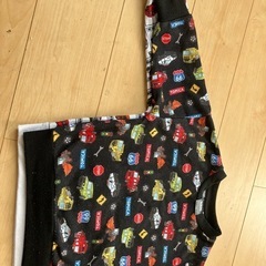 トミカ✴︎110、120サイズ違いトレーナーの画像