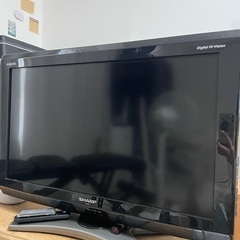 テレビ　SHARP 26型