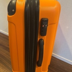 キャリーケース 小の画像
