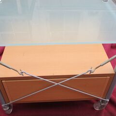 ☆ シンプルでお部屋に溶け込むデザインのテレビ台 天面ガラスがお洒落な収納ラック◆TV周りをすっきりの画像