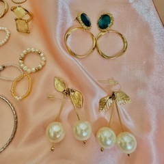 ピアス、リング　まとめ売りの画像