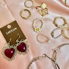 ピアス、リング　まとめ売りの画像