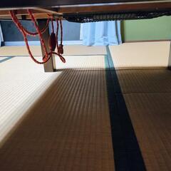 正方形のコタツの画像