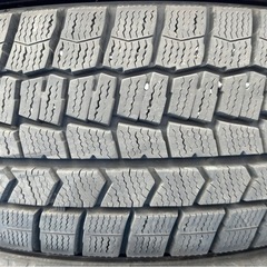 DUNLOP 185/65R15 23年製　スタッドレスタイヤの画像