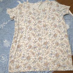 柄半袖Tシャツ