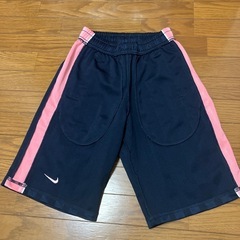 NIKE キッズショートパンツ　サイズ140の画像