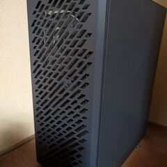 デスクトップパソコン、RTX4070SUPER載ってます。