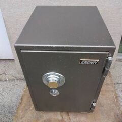 【売約済み】耐火金庫 中古品 3000円 🔑鍵&解錠番号付きの画像