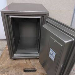 【売約済み】耐火金庫 中古品 3000円 🔑鍵&解錠番号付きの画像
