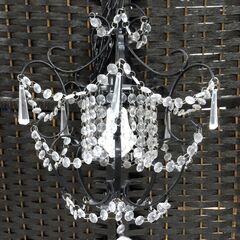 ① シャンデリア風 照明 ブラック/黒 縦：約32㎝ ライト ロココ調 インテリア 家電 天吊り 札幌市 中央区 南12条の画像