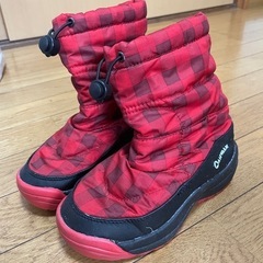 キッズ　スノーブーツ