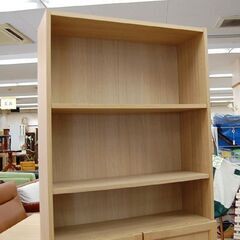 本棚 幅85×奥33×高203cm ナチュラル系 棚板高さ調整可能 扉収納付き 多目的収納 札幌市 清田区 平岡の画像