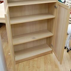 本棚 幅85×奥33×高203cm ナチュラル系 棚板高さ調整可能 扉収納付き 多目的収納 札幌市 清田区 平岡の画像